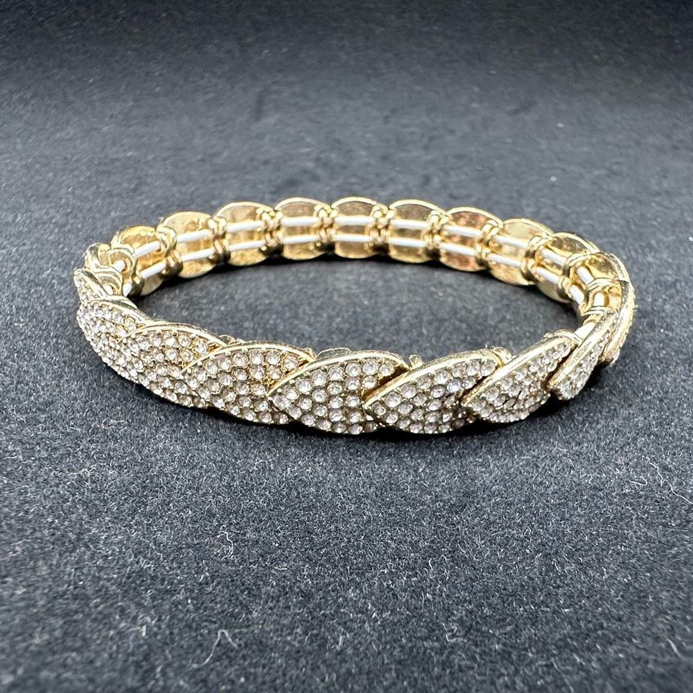 Glamorous bracelet! Dress up or down.